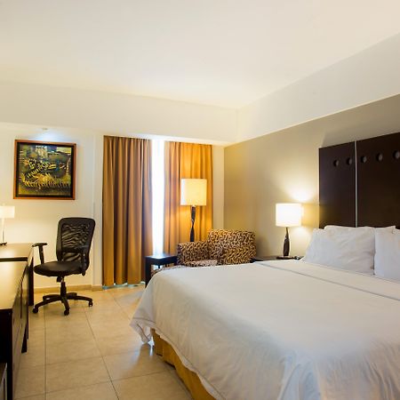 Holiday Inn Express Tapachula By Ihg Exterior photo