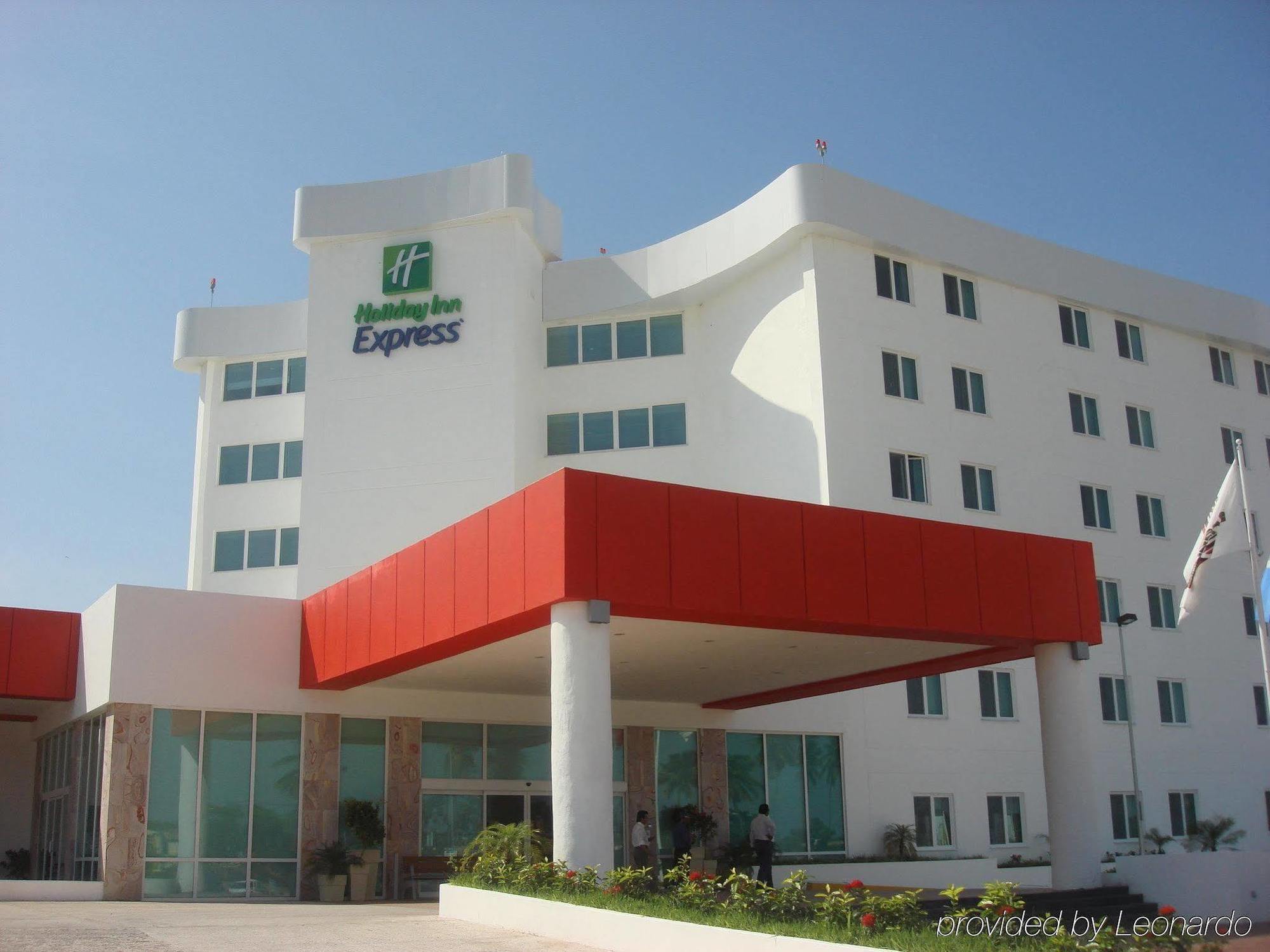 Holiday Inn Express Tapachula By Ihg Exterior photo